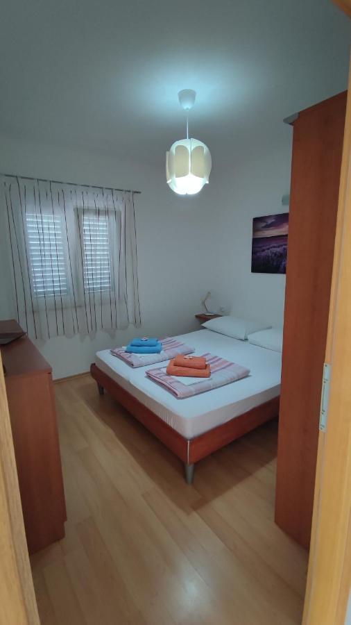 Rogoznica Seafront Apartment - Kalebova Luka روغوزنيكا المظهر الخارجي الصورة