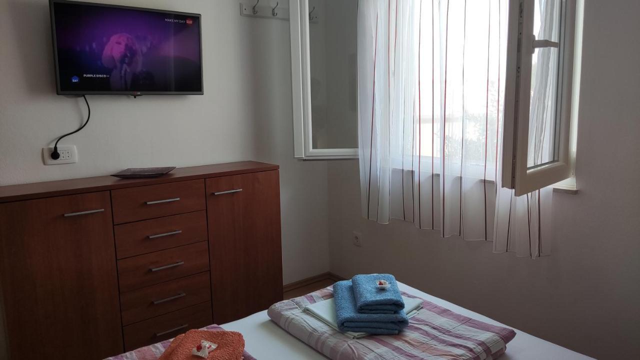 Rogoznica Seafront Apartment - Kalebova Luka روغوزنيكا المظهر الخارجي الصورة